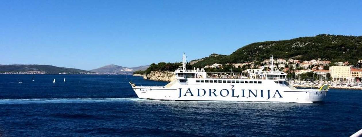 Kako doći u Bol i na plažu Zlatni rat?